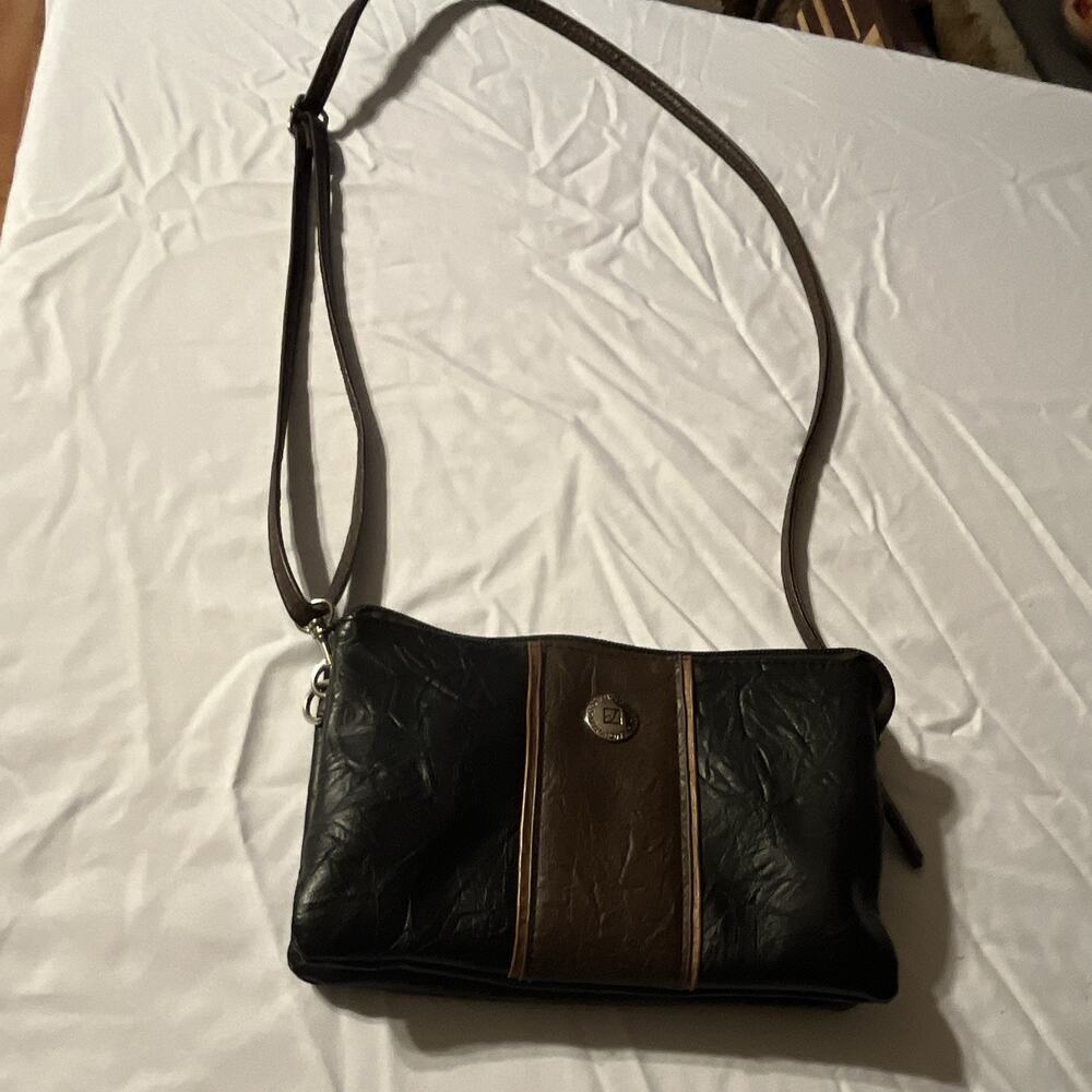 Stone Mountain Black Brown Colorblock Zip Crossbody Detachable Strap Pockets